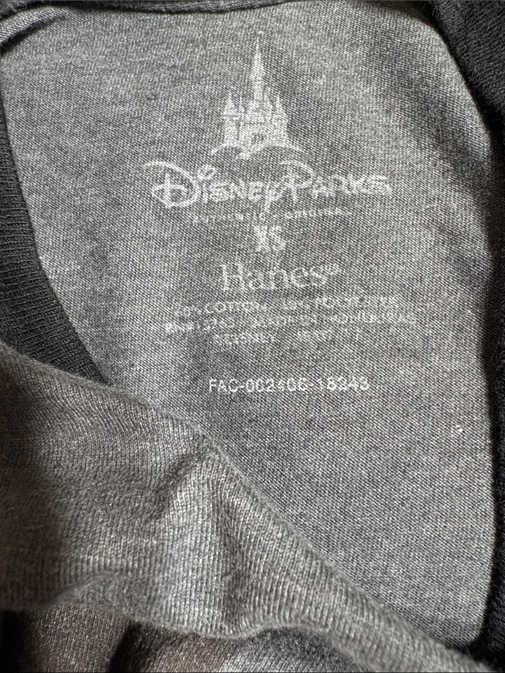 Disneyland Disney parks Mickey
Mouse ringer T-shirt - Picture 3 of 4